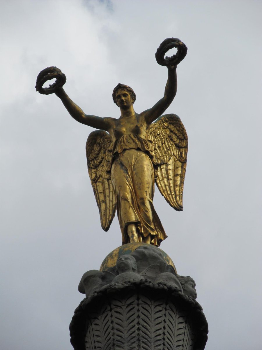 RichAtkinson's tweet photo. Winged victory, Paris https://t.co/VPucRZRd6m