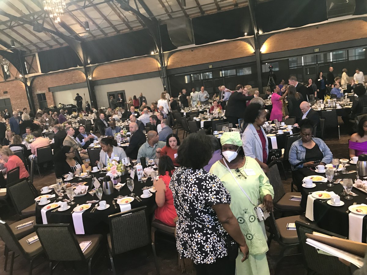 PPLTwinCities's tweet photo. Ready to begin! #PPLBreakfast https://t.co/ELQlpwVdP5