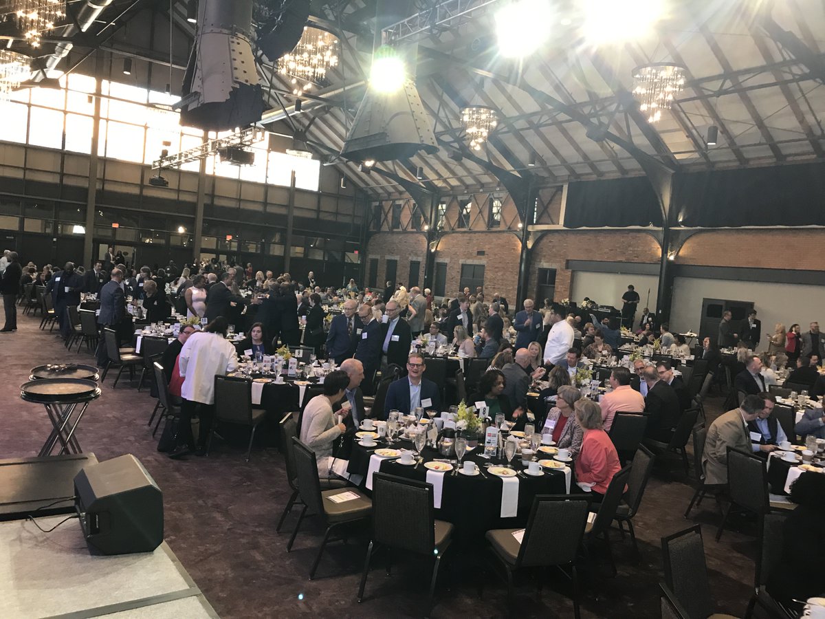 PPLTwinCities's tweet photo. Ready to begin! #PPLBreakfast https://t.co/ELQlpwVdP5