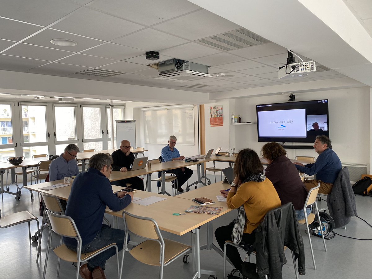 CFDT_IDF's tweet photo. Présentation du projet OIBP (Osmose inversée) de production d’eau potable du Sedif dans trois usines franciliennes. La CFDT IDF remettra son avis à la #CNDP d’ici trois mois après avoir entendu les experts. @olivclem https://t.co/RlDbg8iIMY