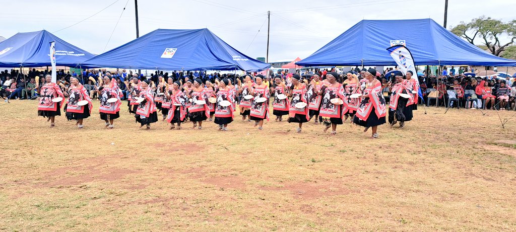 EBC_Eswatini's tweet photo. Chief Jozane of kaLanga under Lugongolweni constituency in the Lubombo Region #KingdomOfEswatini registers to vote  in the #2023GeneralElection https://t.co/z1qJbCmQxv