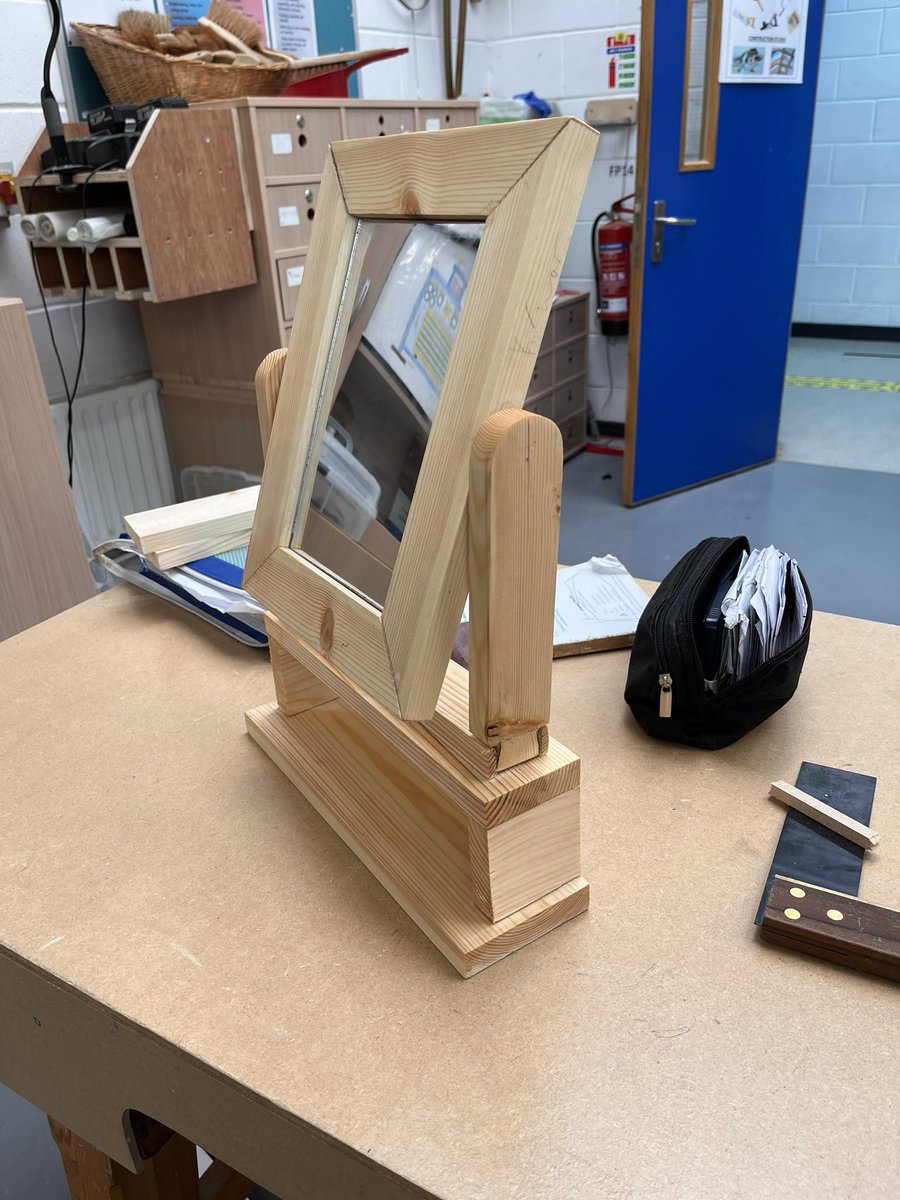 Coláiste An Átha- Wood Tech/Construction Studies tweet media
