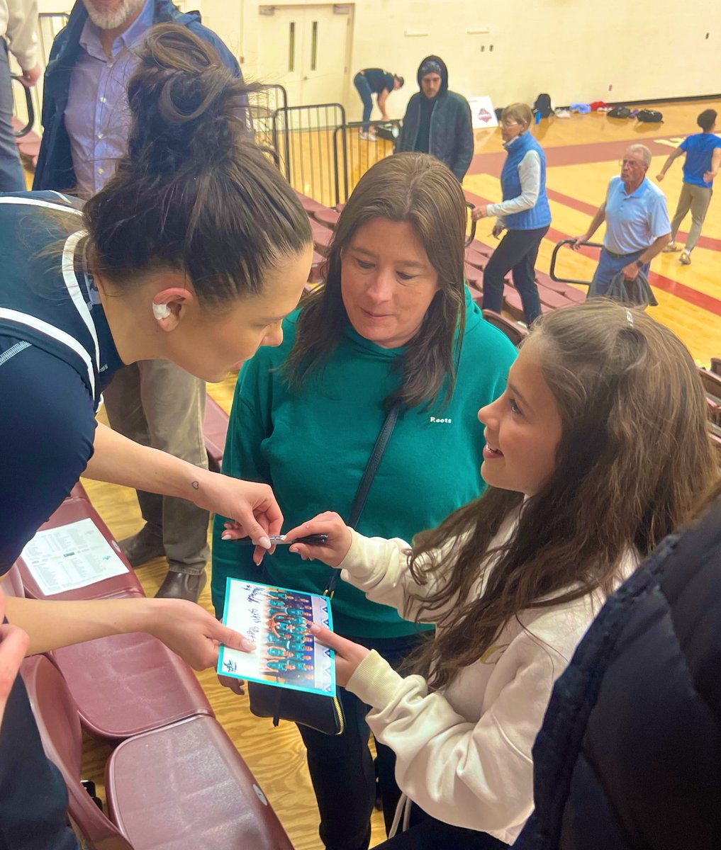 Tasia McKenna tweet media