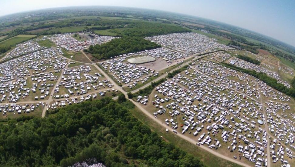 ici Orléans (@iciorleans) on Twitter photo Rassemblement des gens du voyage à Nevoy : affluence record suscitant tensions et désordres - un homme excédé a même tiré à 2 reprises - Les élus vous interpellent <a href="/GDarmanin/">Gérald DARMANIN</a> <a href="/Interieur_Gouv/">Ministère de l'Intérieur</a> : à quand une réponse ?
➡️ l.francebleu.fr/Y0Ru Rassemblement des gens du voyage à Nevoy : affluence record suscitant tensions et désordres - un homme excédé a même tiré à 2 reprises - Les élus vous interpellent <a href="/GDarmanin/">Gérald DARMANIN</a> <a href="/Interieur_Gouv/">Ministère de l'Intérieur</a> : à quand une réponse ?
➡️ l.francebleu.fr/Y0Ru