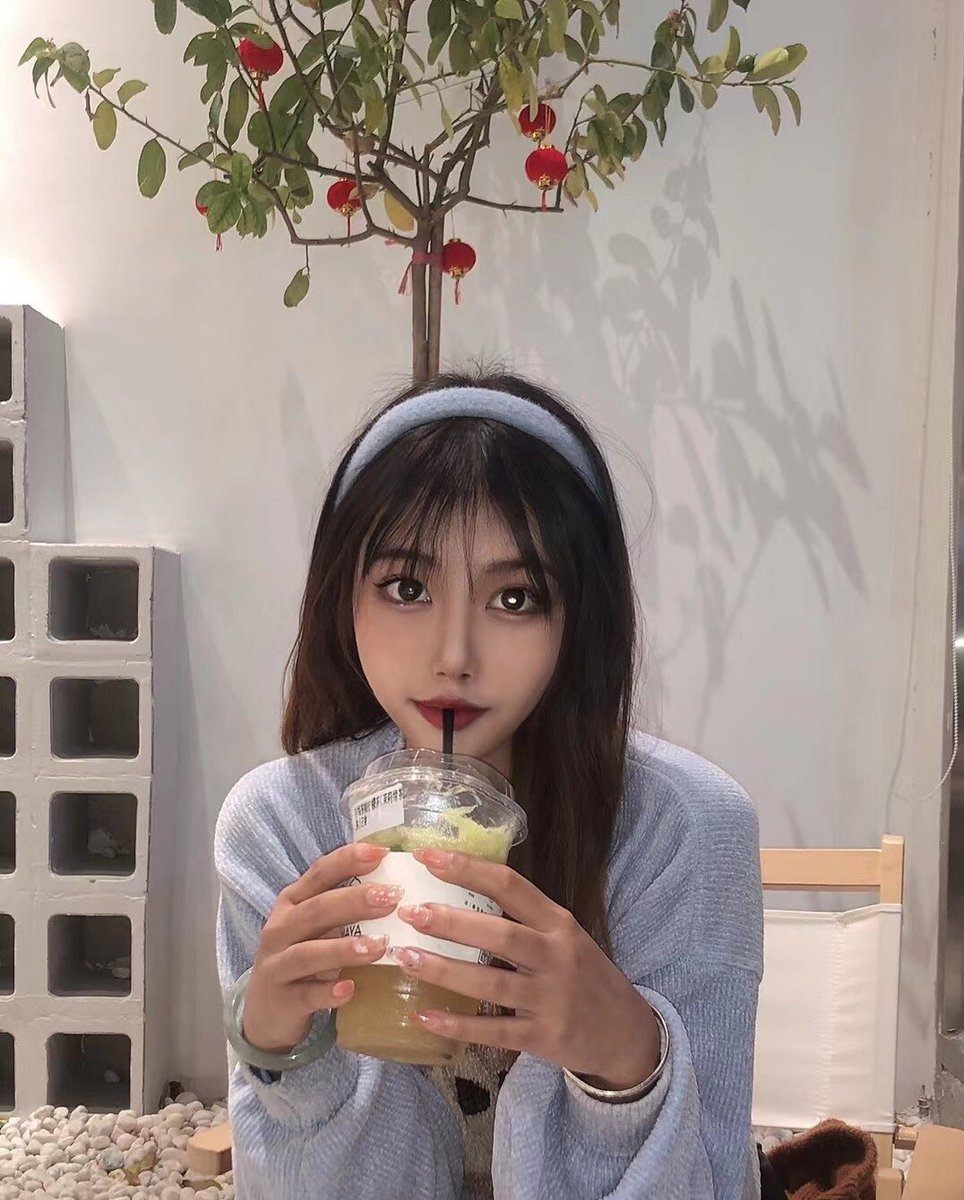 AmyOverman6's tweet photo. 嘘∽我眼里有你哦 #杭州 #杭州学生 https://t.co/MJQClpXEG7