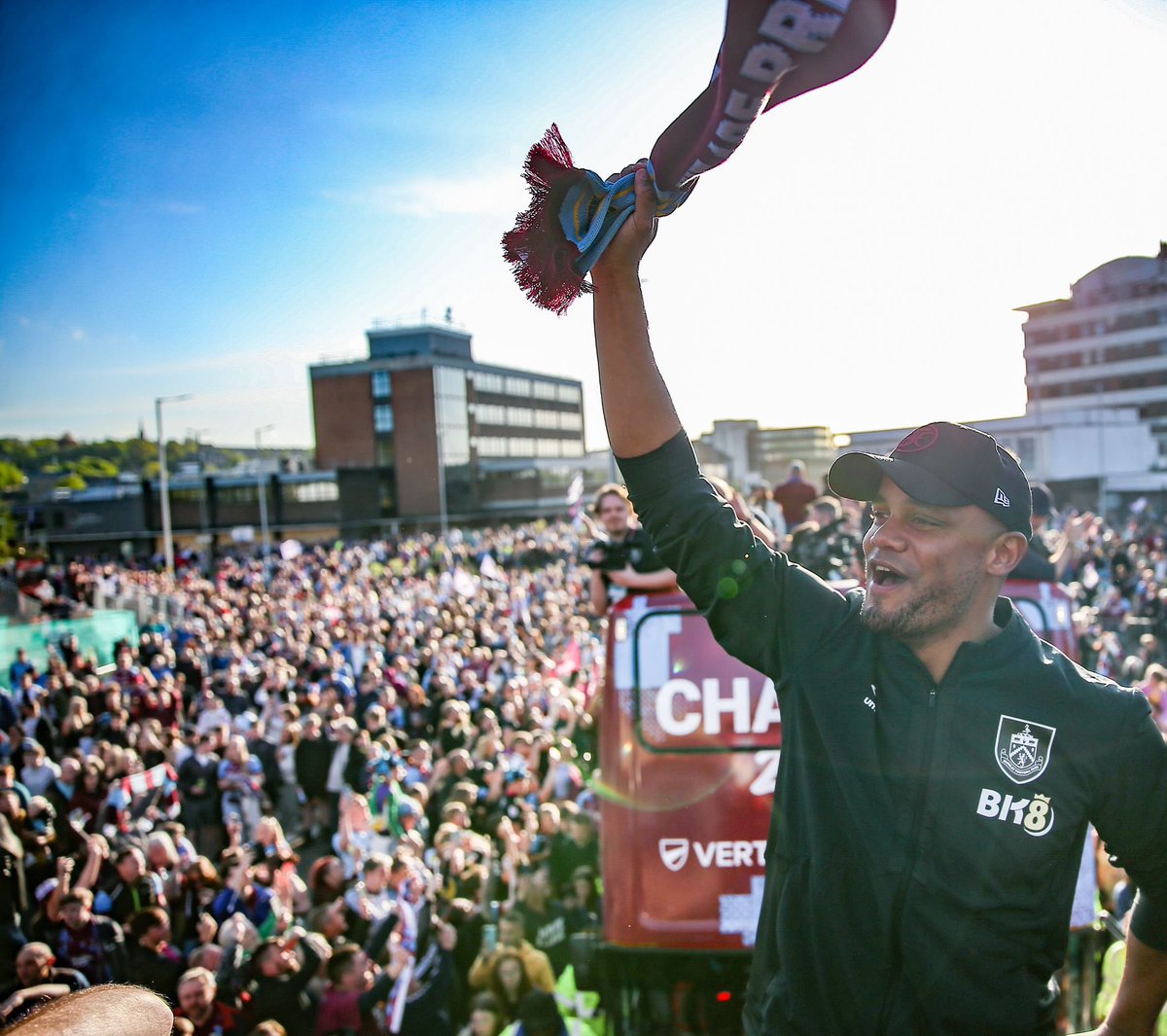 Vincent Kompany tweet media