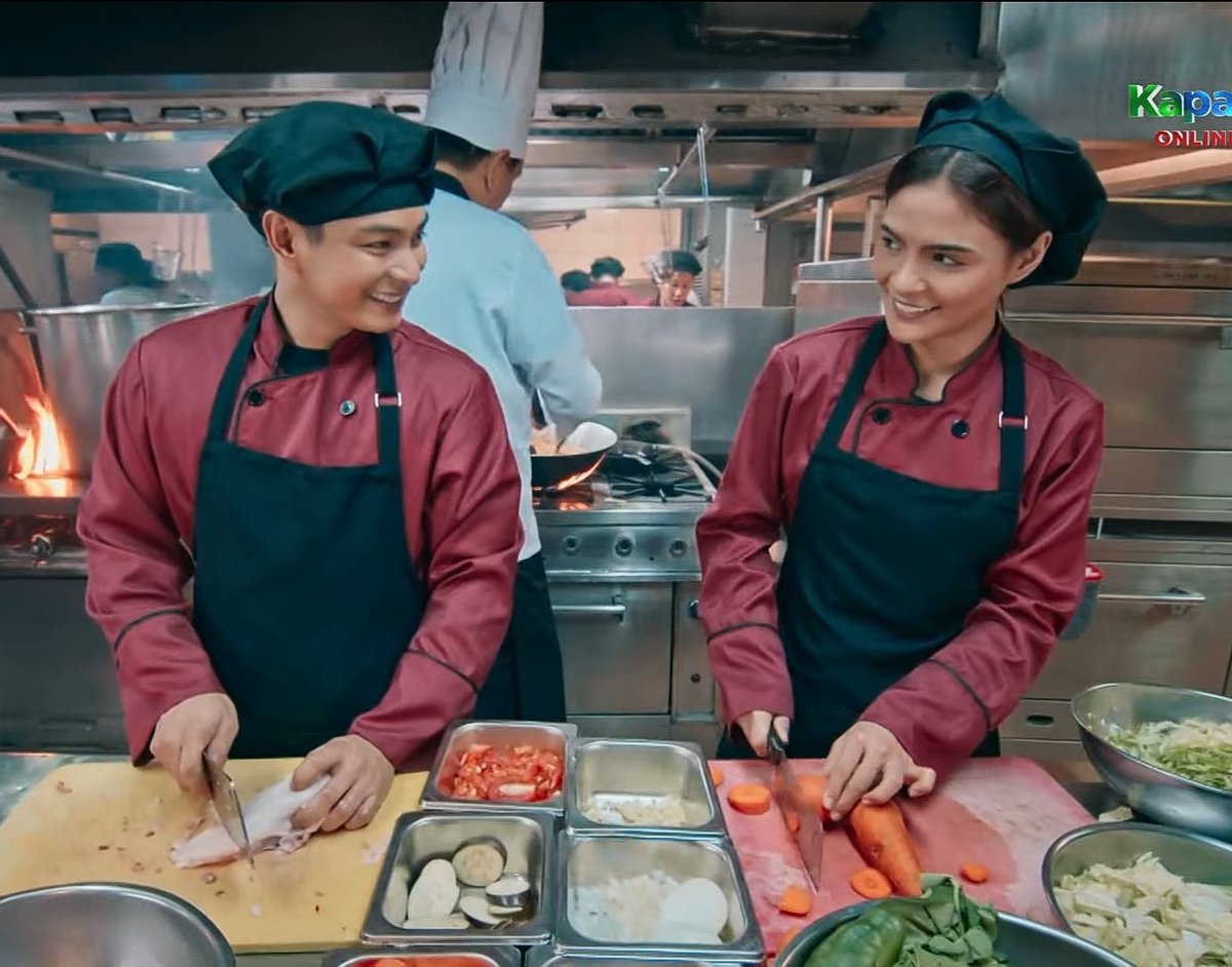 poeverlovi's tweet photo. Anuebaaa nakakakilig kayo!
#LoviPoe #Mokang
#FPJBQPagsisikap https://t.co/oAHyYeBe3L