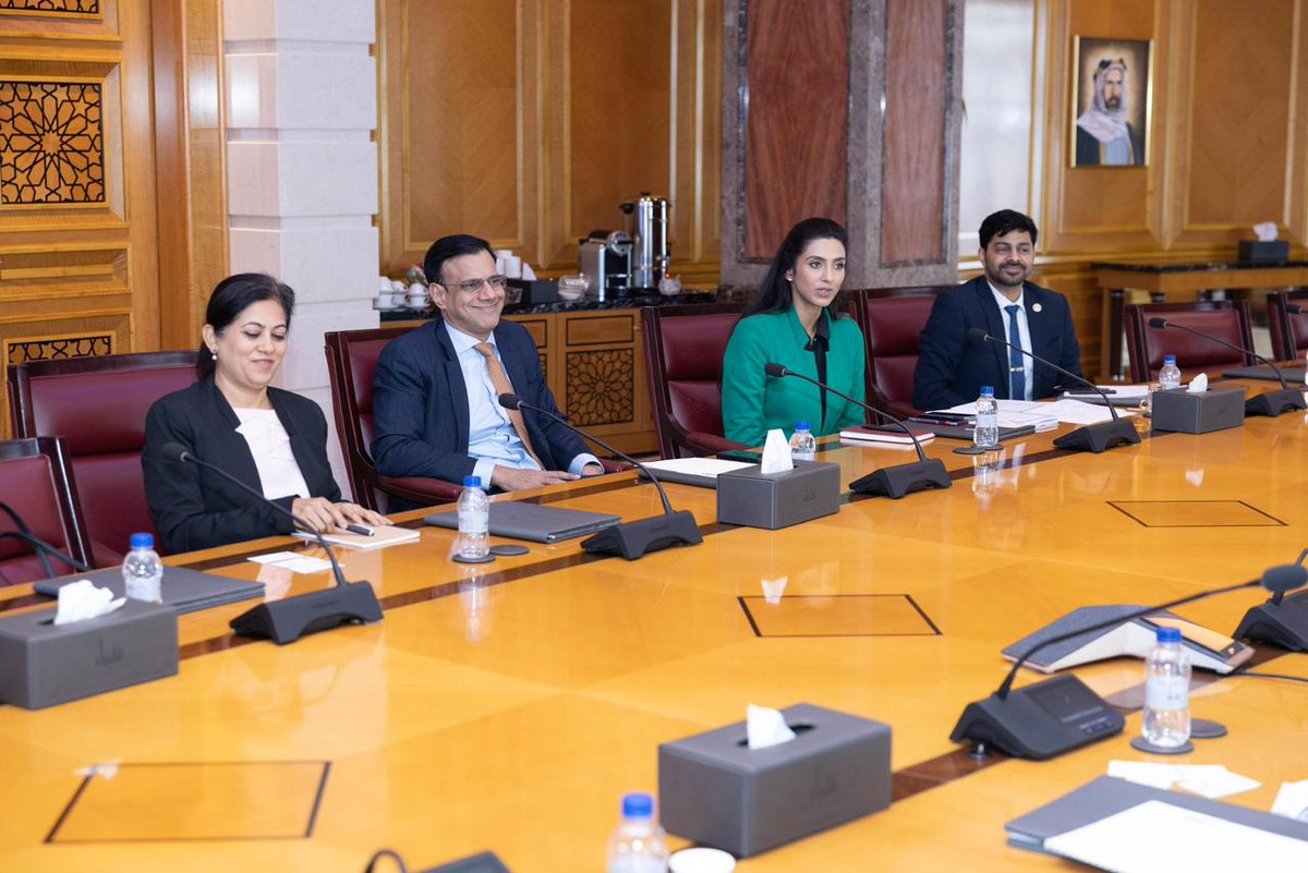 investindia's tweet image. The Public Institution for Social Security, Kuwait, interacted with team @investindia and the National Infrastructure &amp;amp; Investment Fund to explore investment strategies and potential growth areas in India for a fruitful future.

#InvestIndia #InvestInIndia #PIFSS #IndiaKuwait