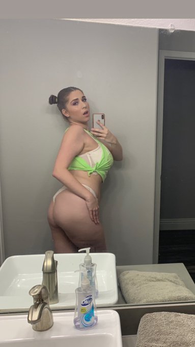 Do you tell your friends about me or keep me your little secret? https://t.co/tavk3RtNxf<a href="/tag/mvsales"class="tags"><span>#mvsales</span></a>