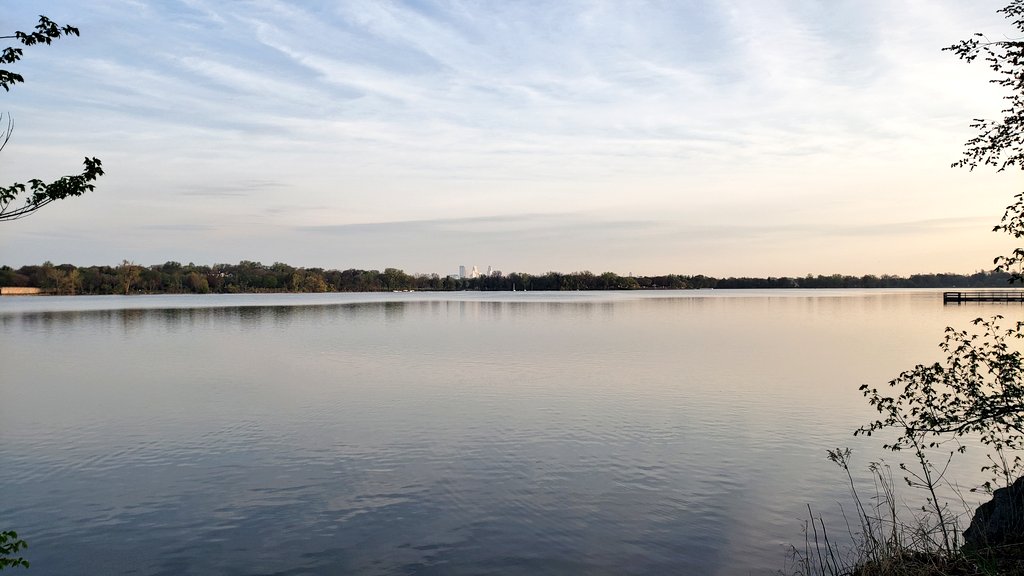 Saar0323's tweet photo. Lake Nokomis this morning. Minneapolis, Minnesota. @NokomisLife @StormHour @ThePhotoHour https://t.co/AT8O2Mi39L