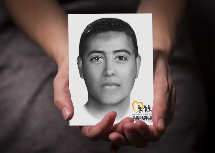 #HelpIDMe
On Aug. 1, 2012, my unidentified skeletal remains were found on Navarro Ranch in Sahuarita, #Arizona. I was a teenager, between 15 and 18 years old.

More here: facebook.com/HelpIDMe/posts…