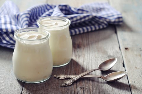 LoriShemek's tweet photo. What is the fastest and most powerful way to improve your gut microbiome?  Cut out sugar and processed junk foods.  Unhealthy gut bacteria literally need sugar &amp; refined foods to live, to thrive. Stop Feeding Them.  

#guthealth #junkfoods #microbiome https://t.co/E0uT8j54fj