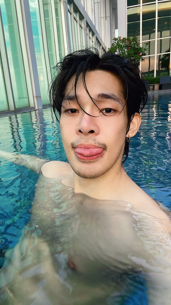 chalarmp23's tweet photo. ว่ายน้ำกัน มาเร็วๆ https://t.co/6OsCWQWDv0