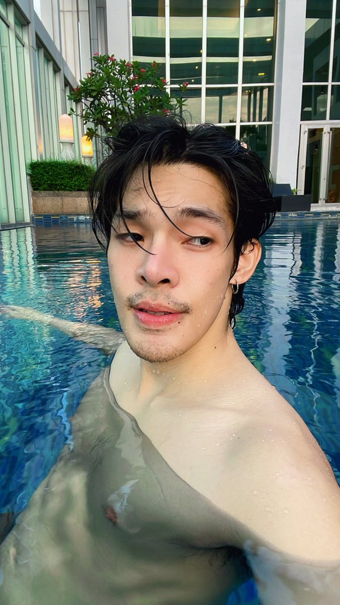 chalarmp23's tweet photo. ว่ายน้ำกัน มาเร็วๆ https://t.co/6OsCWQWDv0