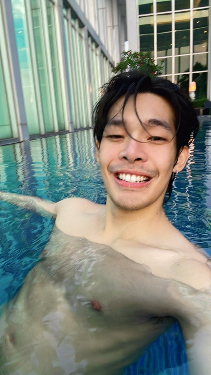 chalarmp23's tweet photo. ว่ายน้ำกัน มาเร็วๆ https://t.co/6OsCWQWDv0
