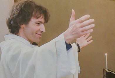 A #FinalmenteDomenica Zef Karaci, ex detenuto di origini albanesi che ha cambiato la sua vita grazie all'incontro in carcere con Don Roberto Malgesini, il sacerdote di Como ucciso a coltellate il 15 settembre 2020

#14maggio, con Lucia Ascione, ore 17 su <a href="/TV2000it/">Tv2000.it</a> (ch 28-157 sky)