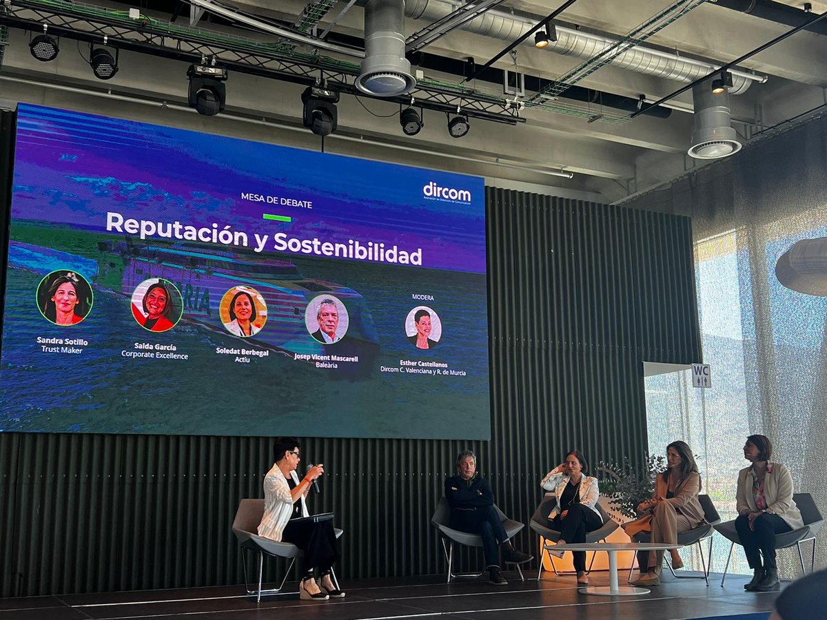 DircomCVM's tweet photo. Mesa de debate de la Jornada #Reputación y #Sostenibilidad organizada por #DircomCVM en la sede @Balearia en Dénia. Con @SandraSotilloF, Saida García, Soledat Berbegal y Josep Vicent Mascarell, moderados por @EstherCSCS https://t.co/mA0PRufpmr