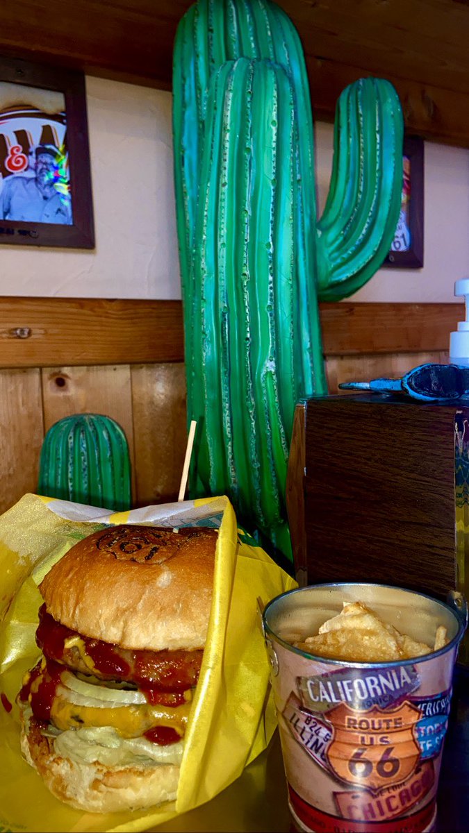 IXIVIII_R's tweet photo. 📍🗺Last week🏠🌵🍔🪇🍨🩷❤️🤎 https://t.co/TugwVrXFUr