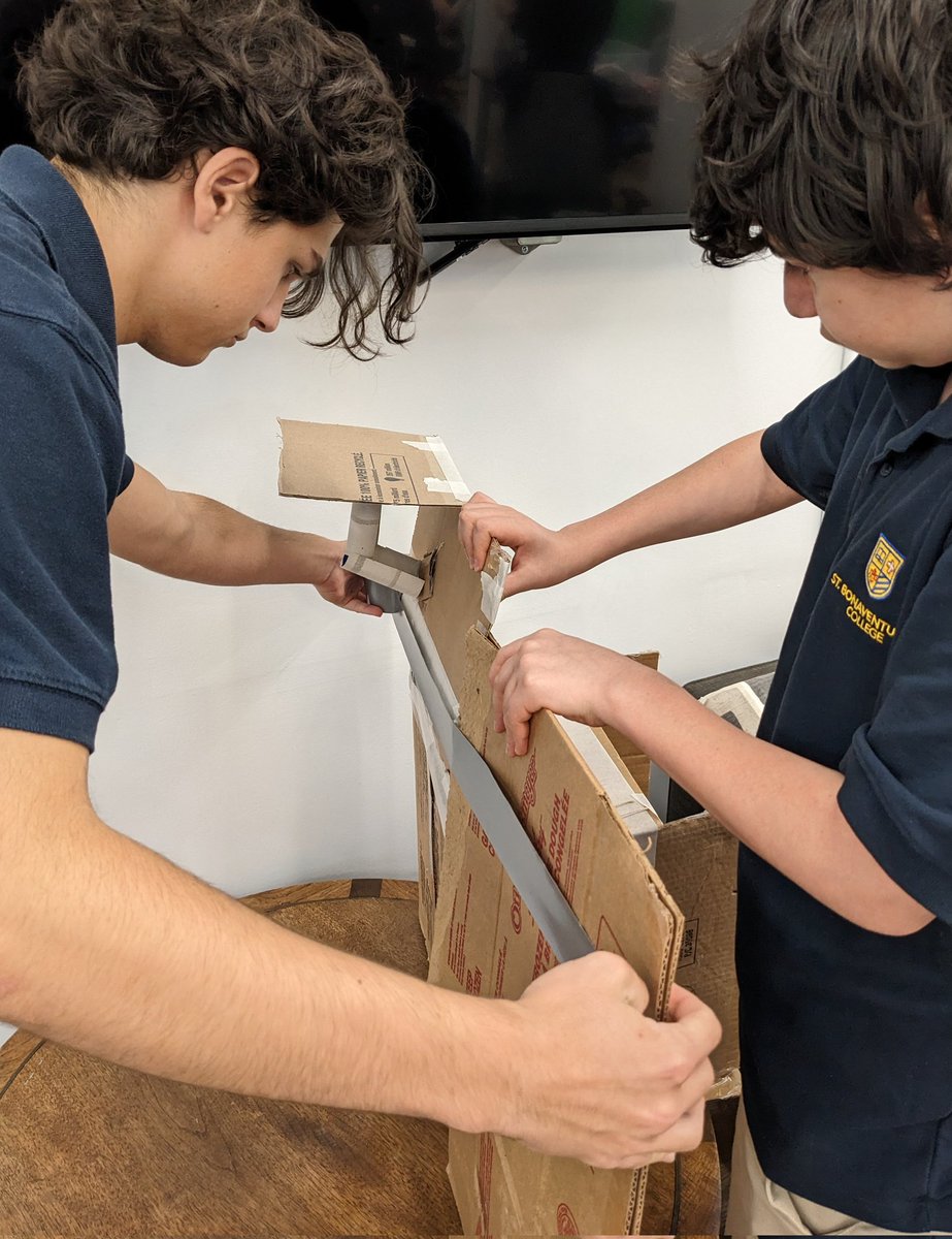 SBC_Technology's tweet image. Grade 9 Rube Goldberg Machines are coming to fruition! It&apos;s incredible to see ideas go from pencil and paper to something tangible with hands on collaboration. @StBonaventures @SBCAcademics