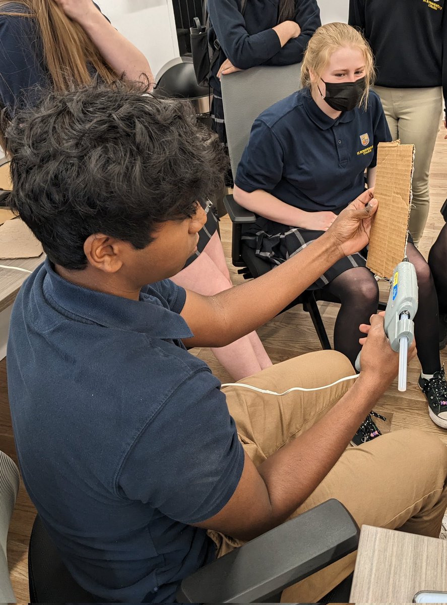 SBC_Technology's tweet image. Grade 9 Rube Goldberg Machines are coming to fruition! It&apos;s incredible to see ideas go from pencil and paper to something tangible with hands on collaboration. @StBonaventures @SBCAcademics