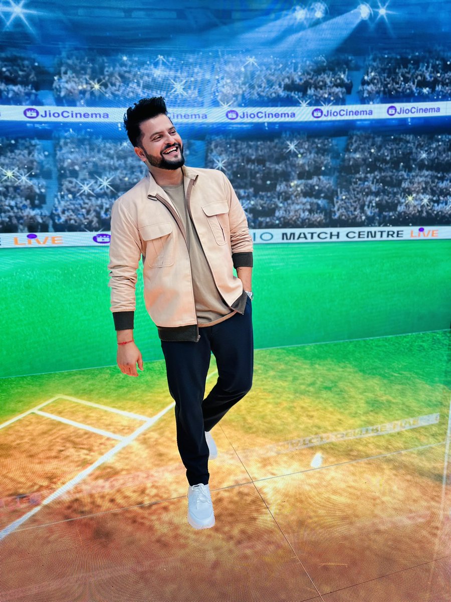 Vaishu_Raina3's tweet photo. Keep this picture as your dp naaa champ @ImRaina ❤️
#SureshRaina
#Idol
#RainaForever https://t.co/ioZtlAqVPm