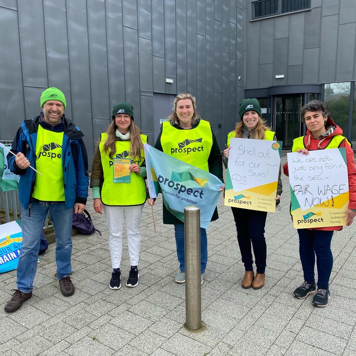 alyshafisha's tweet photo. @ProspectUnion is on strike today! Proud to stand with my colleagues today for fair pay and terms! https://t.co/MXlw4PLdKI