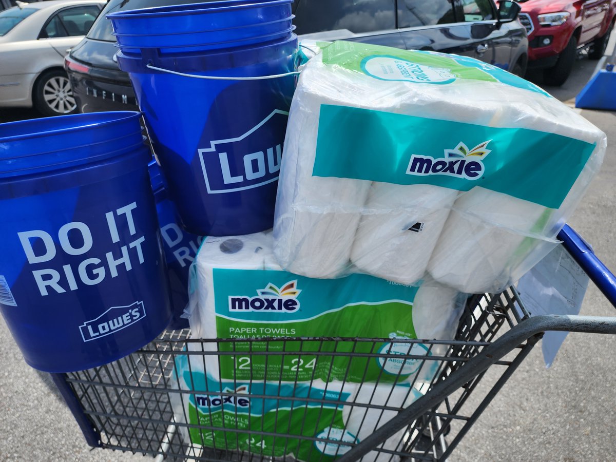 gowerpto's tweet photo. Thank you Lowe's Home Improvement  for supporting our MNPS bus drivers!!! https://t.co/w0Ki20Mm0k
