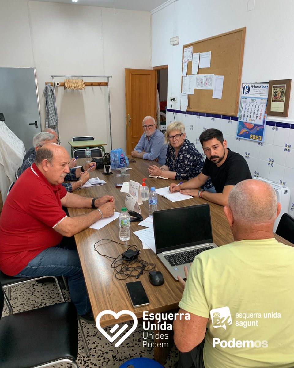EUPVSagunt's tweet photo. 📢 Esta mañana nos hemos reunido con la Asociación Vecinal La Forja para conocer sus propuestas y mejoras para la ciudad en los próximos años.

👥 Con nuestro candidato a la alcaldía @Roberto_RP_ y la compañera @amaiuka072  🙌

#lafuerzanecesaria #EUPVSagunt @PodemMorvedre https://t.co/Ski7VTlkZM