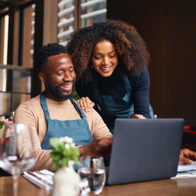 stikaco's tweet image. Attention small business owners! 📣 
Want to stand out in a crowded market? 

Printed labels and stickers are a game-changer. With endless customization options, create eye-catching designs that reflect your brand and set you apart from the competition. 
#LabelUp today! 🚀🚀