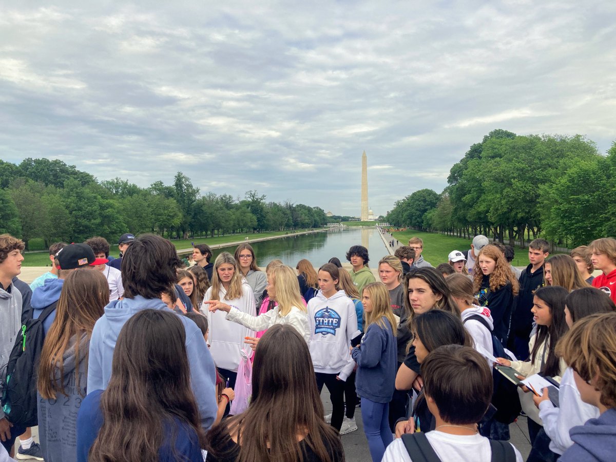 Outofdoor's tweet photo. Eighth graders have begun touring Washington, D.C. on the first leg of their minimester trip!
#ODA #ODAminimester2023 https://t.co/hLt3V6ASRX