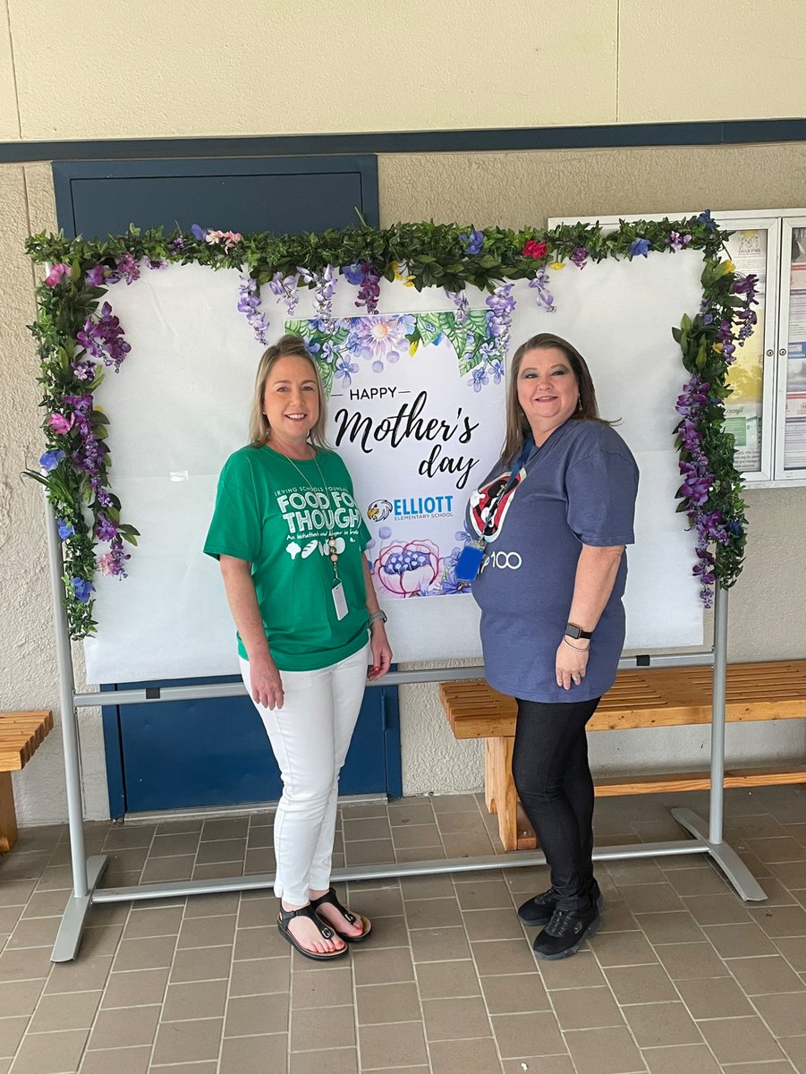 MrsTCarbajal's tweet image. #HappyMothersDay #1ParentLiason #DiamondStatus #ElliottEaglesRock @RLKM1974 @TobarKisty @ElliottEagles