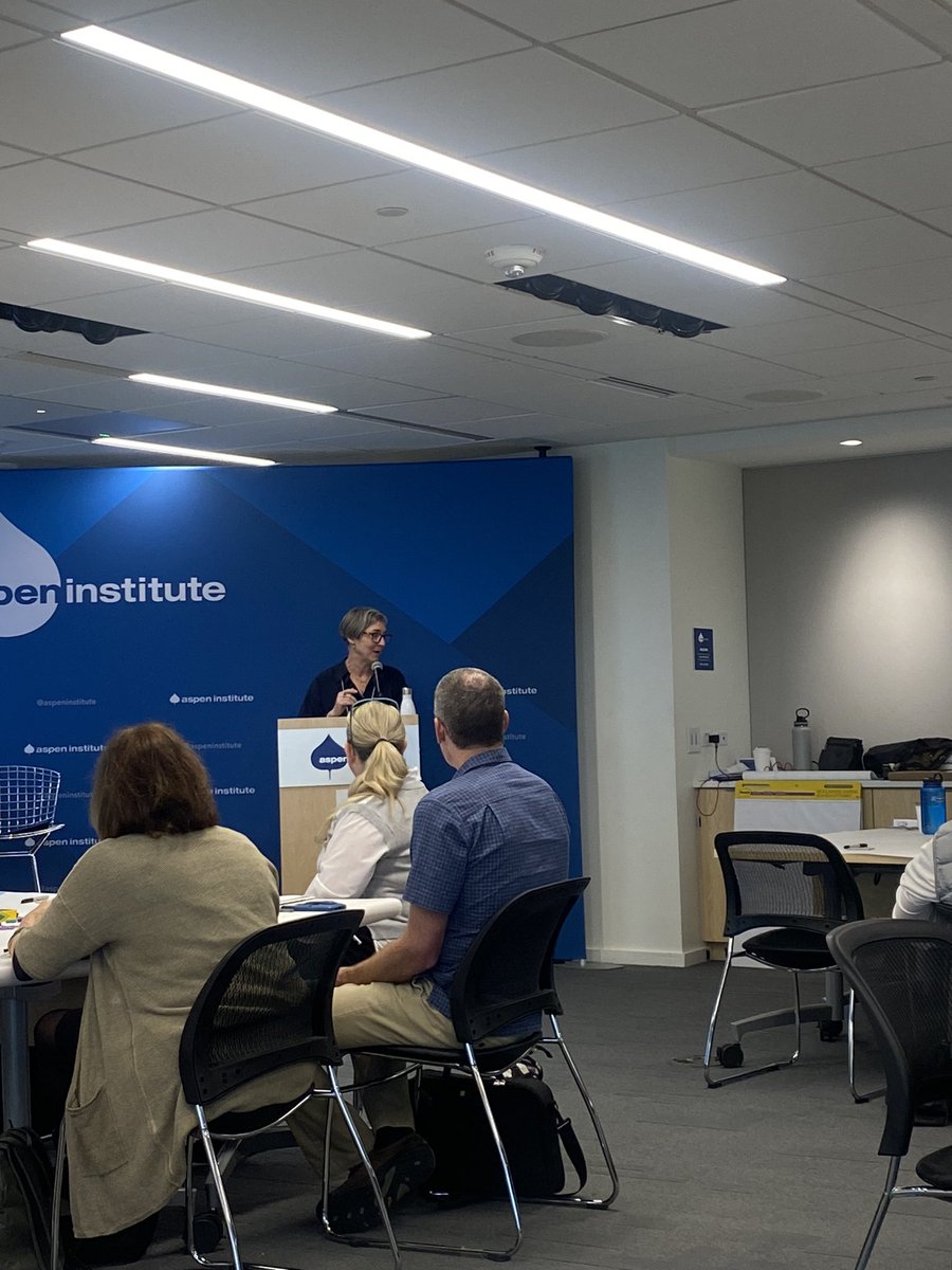 nell tessman tweet media