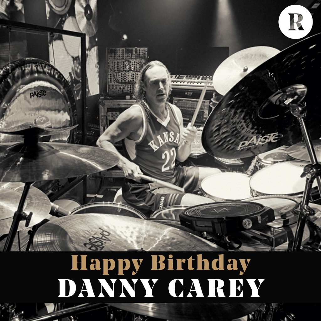 Revolvermag's tweet photo. ⚡ Happy birthday, Danny Carey! 

🥁 Great drummer — or the greatest drummer?
📷: Travis Shinn
l @Tool https://t.co/CH2fsS71Yl