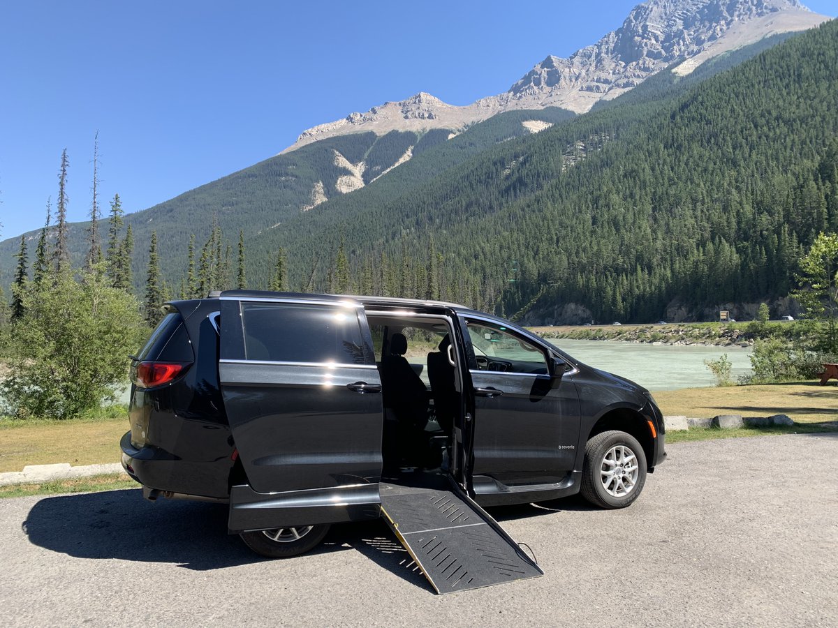 SilverCrossAuto's tweet image. Oh! The places you'll go! You'll be seeing great sights. ⛰️
A wheelchair van conversion like this @Chrysler Grand Caravan with a Savaria full-floor side-entry conversion can get you where you want to be: the mountains, the lake, or the city.
Call us at 1.844.799.5464! 🏁