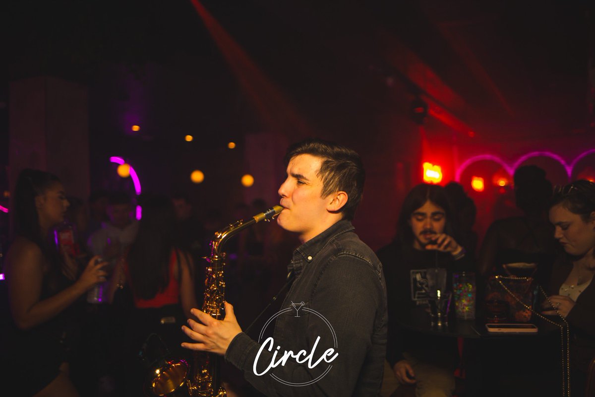 CircleBolton's tweet photo. Weekend highlights with our faves! Full album on our Facebook page🥂✨

#circlebolton #cocktailbar #saturdaynight #weekend #friends https://t.co/7pDlY61yVE