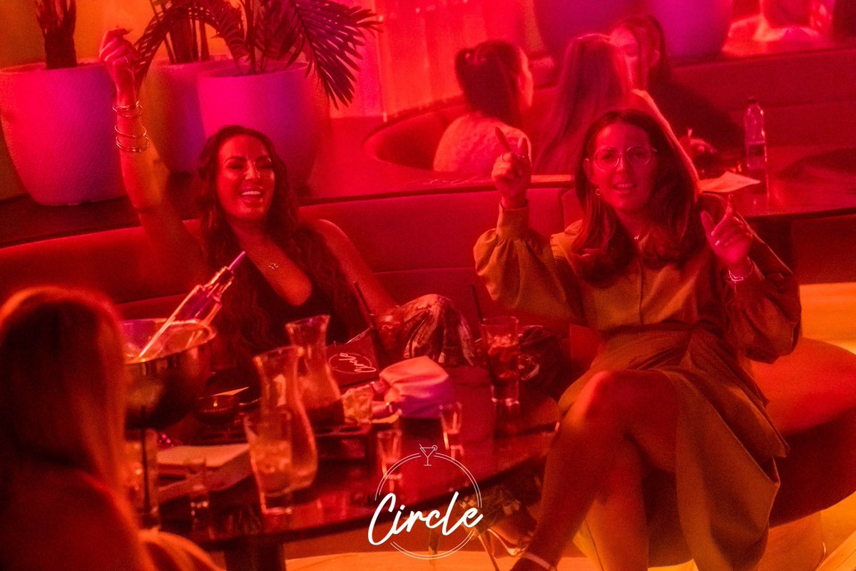 CircleBolton's tweet photo. Weekend highlights with our faves! Full album on our Facebook page🥂✨

#circlebolton #cocktailbar #saturdaynight #weekend #friends https://t.co/KSXmsGsYn8
