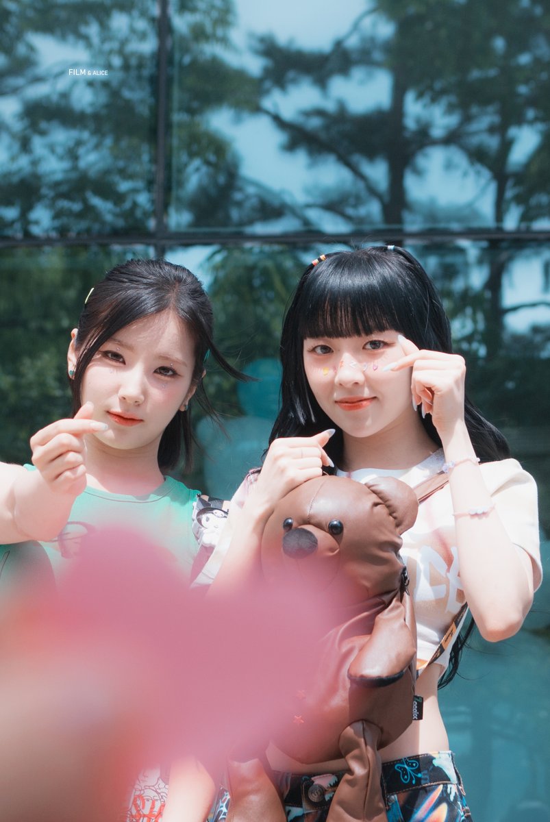 #앨리스 #ALICE 
#채정 #CHAEJEONG 
#소희 #SOHEE 

230510

🦊🫶🐶

📷PENTAX K10D + TOKINA AT-X PRO SV 28-70