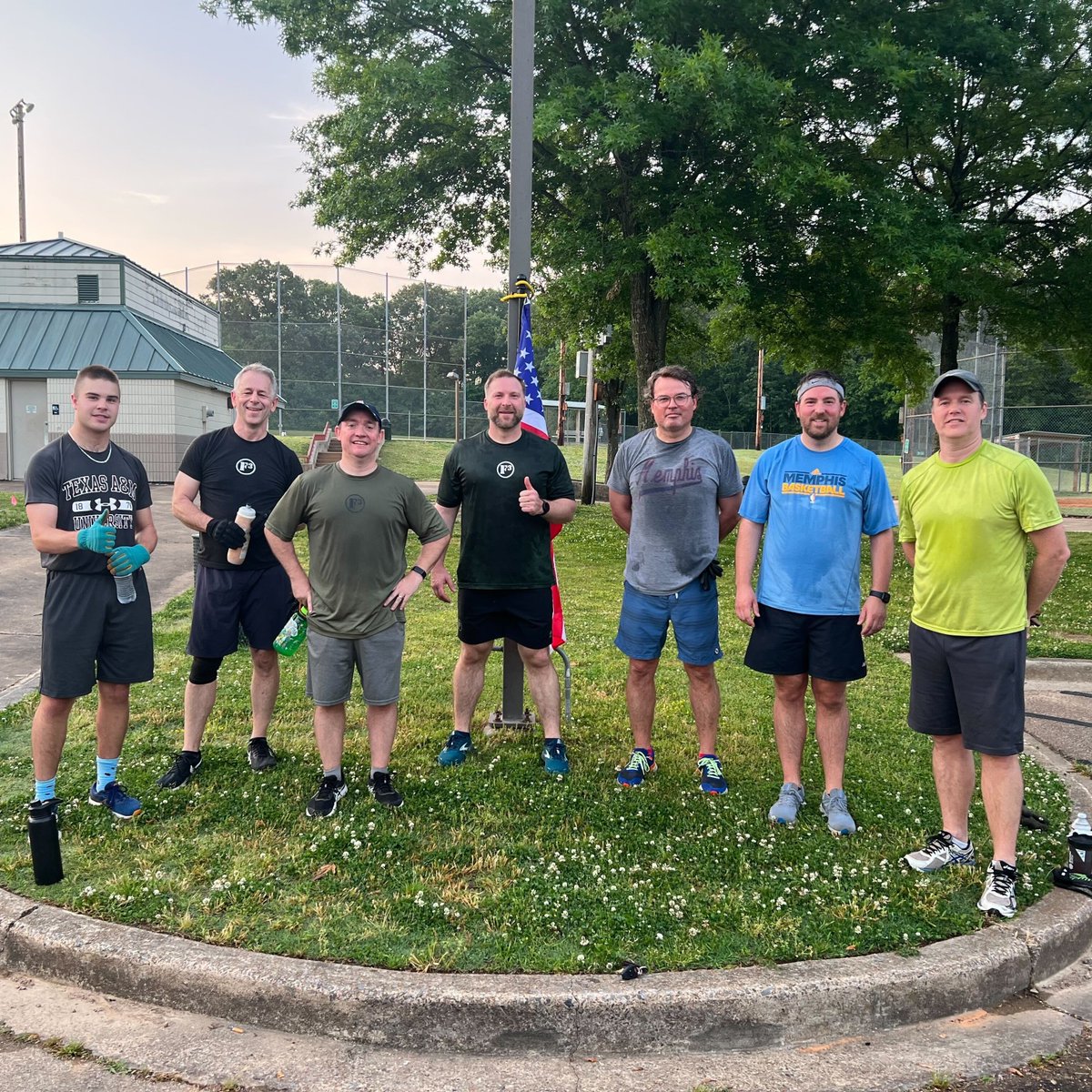 F3_Gus's tweet photo. There's nothing like a Wednesday at The Levee. #F3Nation #MemphisMojo #GtownFunk #nameorama https://t.co/epTxFF94cE