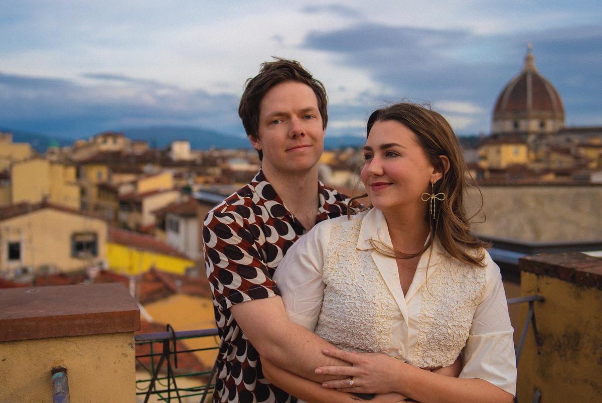 TaylorSlifko's tweet photo. I self-timed my engagement shoot in Florence. The best part was hanging out and being creative together. Truly the highlight of my trip. ❤️ https://t.co/ILHqCkEOQw