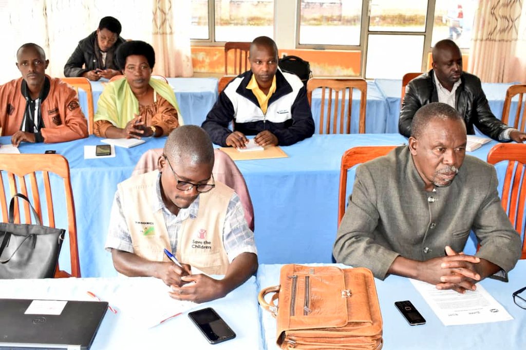 IngoMagazine's tweet photo. Avec l' appui de l' @IOMBurundi, ce 10 mai 2023, la direction provinciale de développement familial et social #DPDFS en @CankuzoProvince a tenu une réunion de coordination des intervenants en matière de protection pour l'actualisation de la cartographie des intervenants.
#Burundi
#ingomag