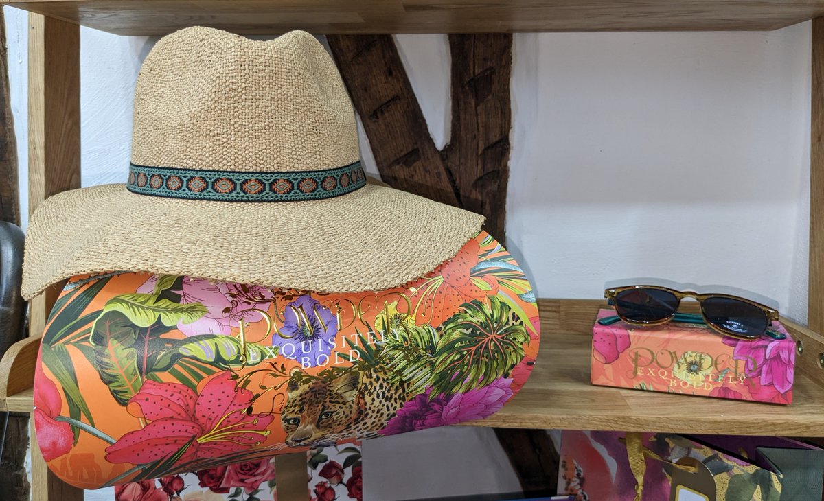 PFarthingShrop's tweet photo. Booked yourself a little break away? Sun yourself in style with these hats and sunglasses! Perfect for feeling fabulous while you relax in the sun! #Sunshine https://t.co/G2t85wvBEy