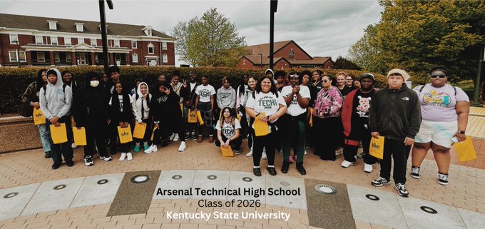 4/21/23 The Business Department at ATHS took a group of 50 excited freshman on a college tour to visit KSU. There they were able to explore, interact with the students and eat lunch on a real college campus. #WeareTitans