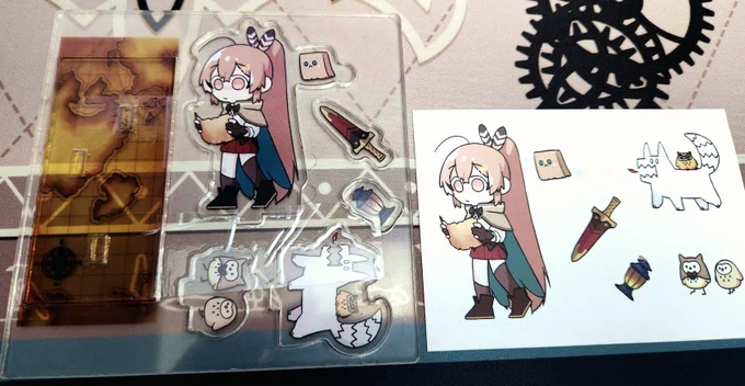 And look at this cute Moom acrylic stand !!! (@Shinobu_Otaku)

It's so lovely !!! 🥺🤎🤎🤎 