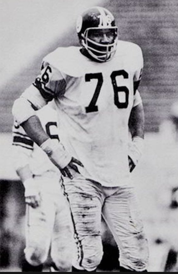 steelcitystar's tweet photo. 60 years ago today….
Gene “Big Daddy” Lipscomb dies, age 31
The shocking news stuns the Steelers as Buddy Parker and Art Rooney express disbelief that the dominant defensive tackle, who just made his 3rd Pro Bowl, is suddenly gone.
RIP Big Daddy https://t.co/GpScbN7K9S