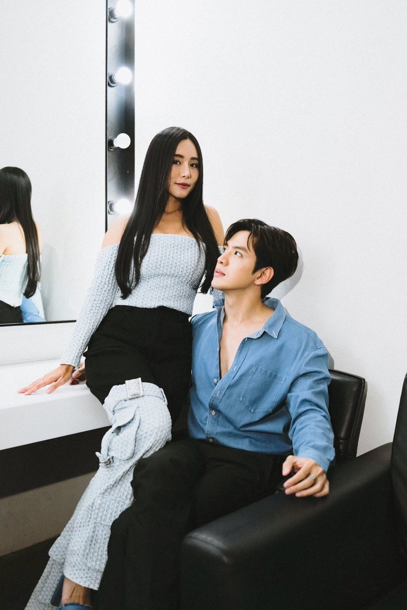 b1f3rn's tweet photo. เปิดทีวีรอดู  #รักนี้ต้องเจียระไนep7 กันค่ะ 💙🤍 วีคที่แล้วเรตติ้งขึ้นด้วย ขอบคุณทุกคนนะคะ เรามาลุยกันต่อน้าาาา https://t.co/oWk6MXFovE
