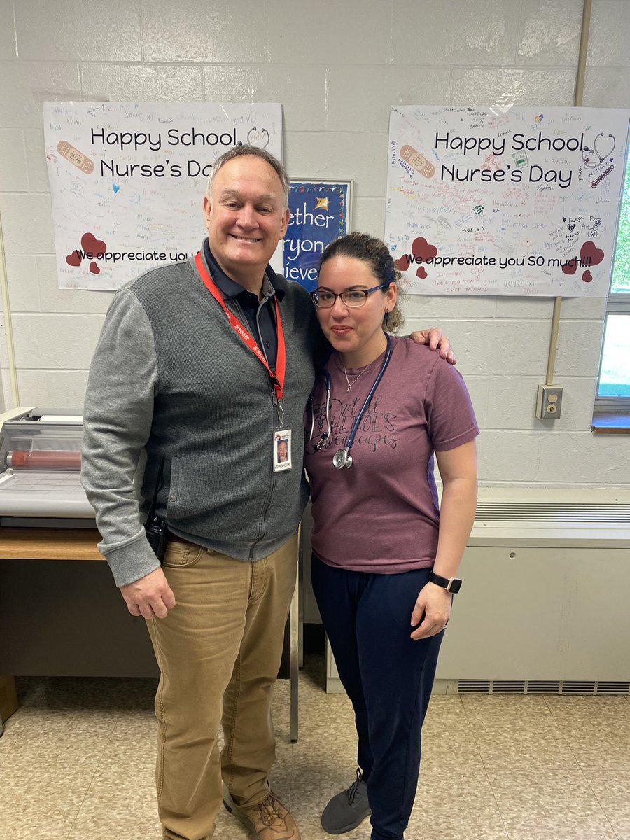 JREJagPrincipal's tweet photo. We love our school nurse ❤️Ms. Liset Sanchez is the best ! @JohnsontownRoad @JCPSKY @EstoneSN @JCPSAsstSuptES @DesiB1908 @JCPSAsstSuptCC @JREMrWheat @Mrs_Schulten @e_senn44 https://t.co/ioVaTmc1Qf