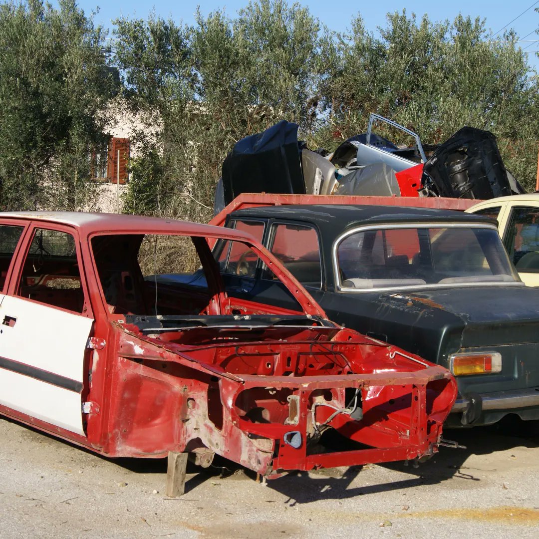urbanminewpg's tweet photo. Do you have an old car that you need to get rid of but not sure what to do with it? Whether it is running or not, bring it to urbanmine and we will turn it into cash. #urbanminewpg #urbanminer #scrapmetal #metalrecycling #winnipeg #recyclewinnipeg #enterprise #scrapforcash https://t.co/kEjYrn8Jc8