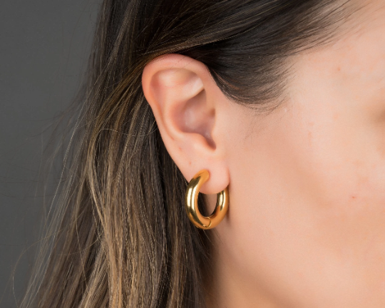 Gold Hoops for everyday 🥰
olizz.com/thick-gold-hoo…

etsy.com/listing/147925… 
.
.
.
#goldhoops #goldhoopearrings #olizz #thickhoops #thickhoopearrings #smallhoopearrings #hoops #hoopearrings #circleearrings #everydayhoops #everydayearrings #etsyearrings #etsygifts #mothersdaygifts