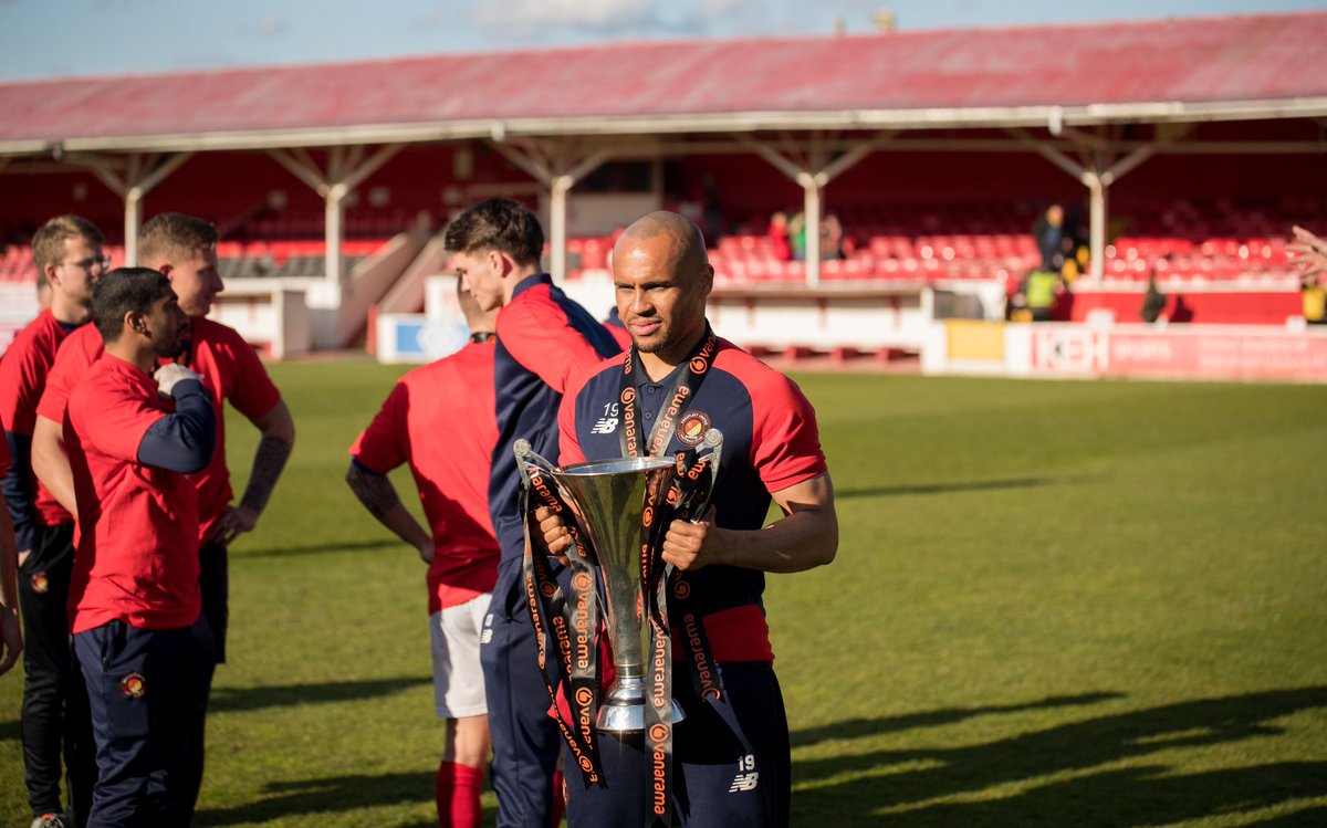 Elliott Romain tweet media