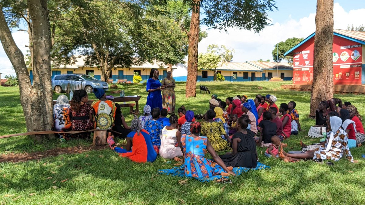 IriseEastAfrica's tweet photo. We are currently conducting a #menstrualhealth training & distributing #flowcups to young mothers in the Kyomya, Budondo community. This project is supported by @thecovaproject https://t.co/peOUkzATCo